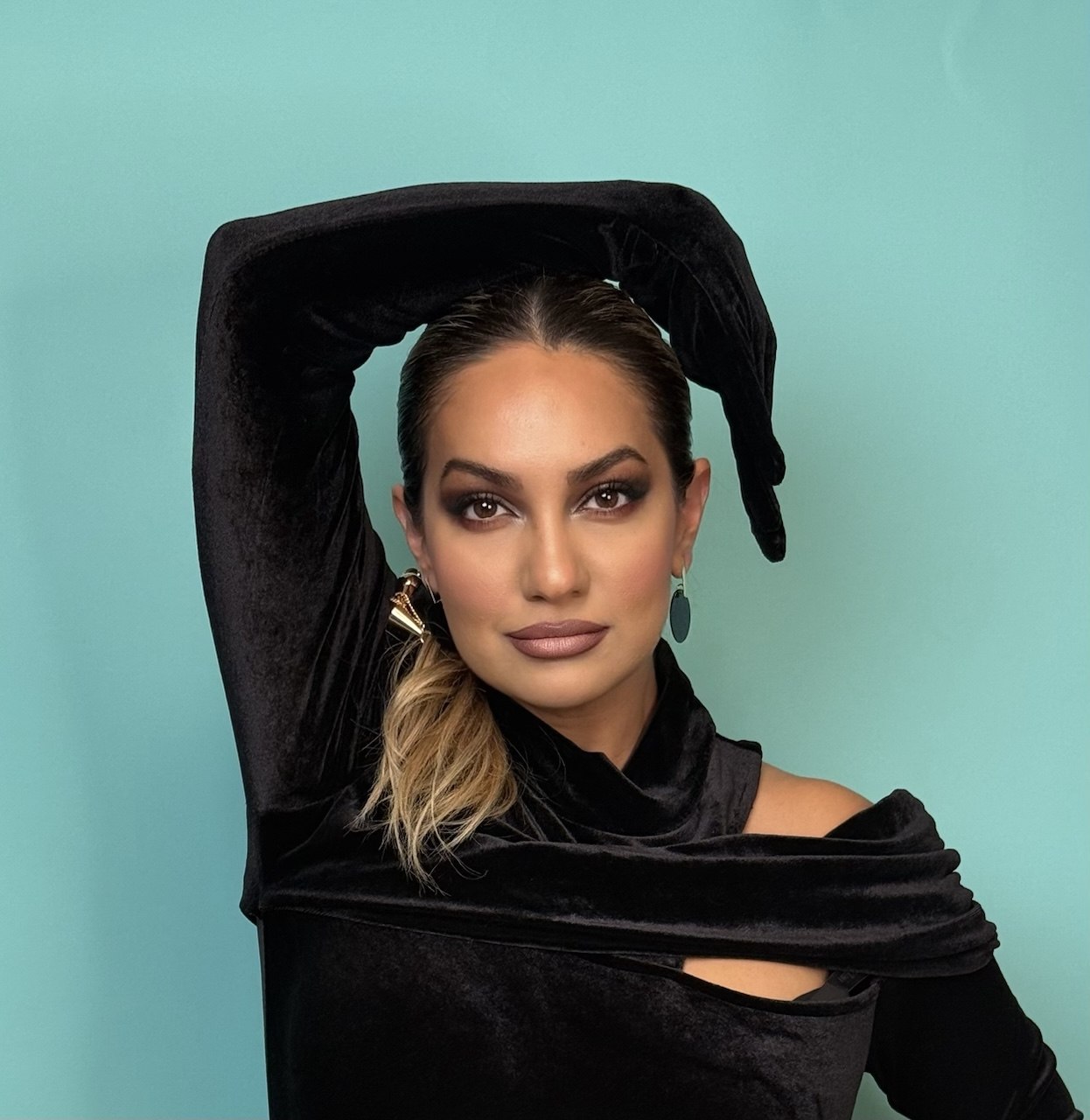 Negar Ostad - Celebrity Makeup Artist